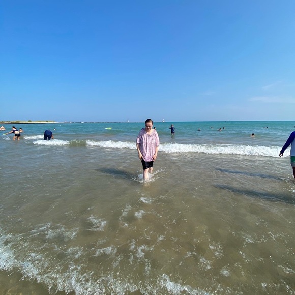 Meet your Posher, Amanda - Picture 1 of 1